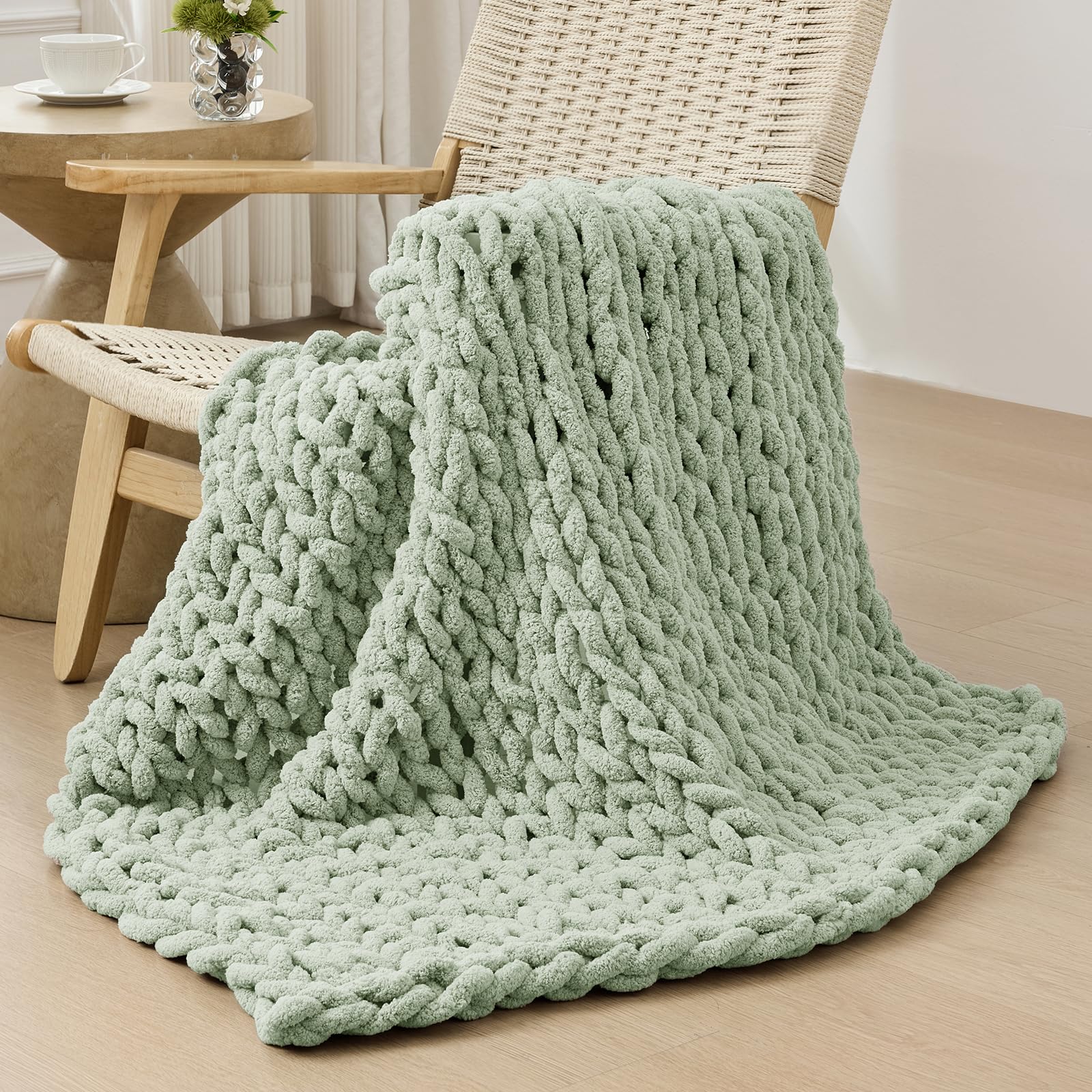Bigacogo Chunky Knit Throw Blanket for Couch, 40x60 inches, 100% Hand Knitted with Thick Jumbo Chenille Yarn, Cozy Soft Large Rope Knot Cable Crochet Blankets for Sofa Bed Living Room, Beige