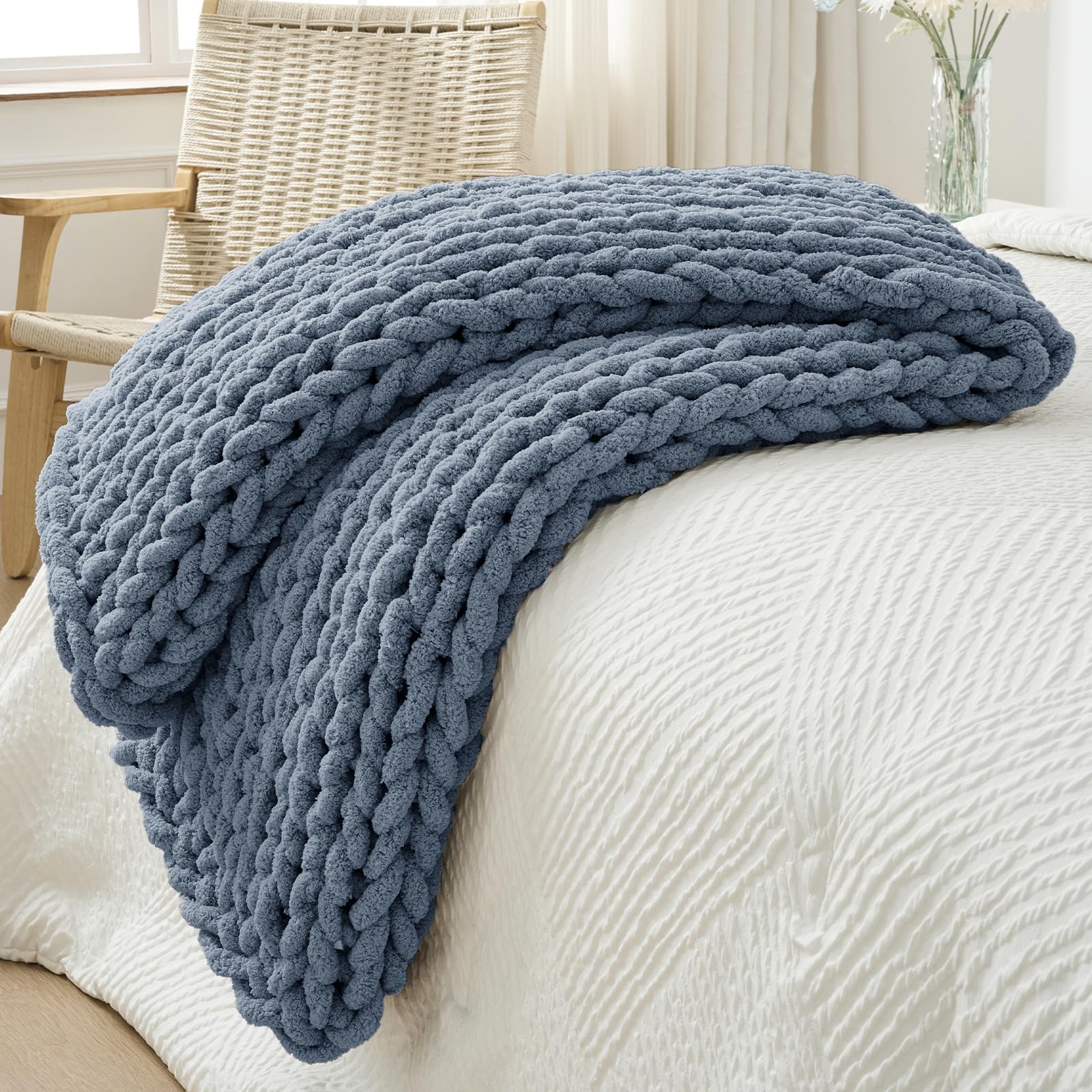 Bigacogo Chunky Knit Throw Blanket for Couch, 40x60 inches, 100% Hand Knitted with Thick Jumbo Chenille Yarn, Cozy Soft Large Rope Knot Cable Crochet Blankets for Sofa Bed Living Room, Beige