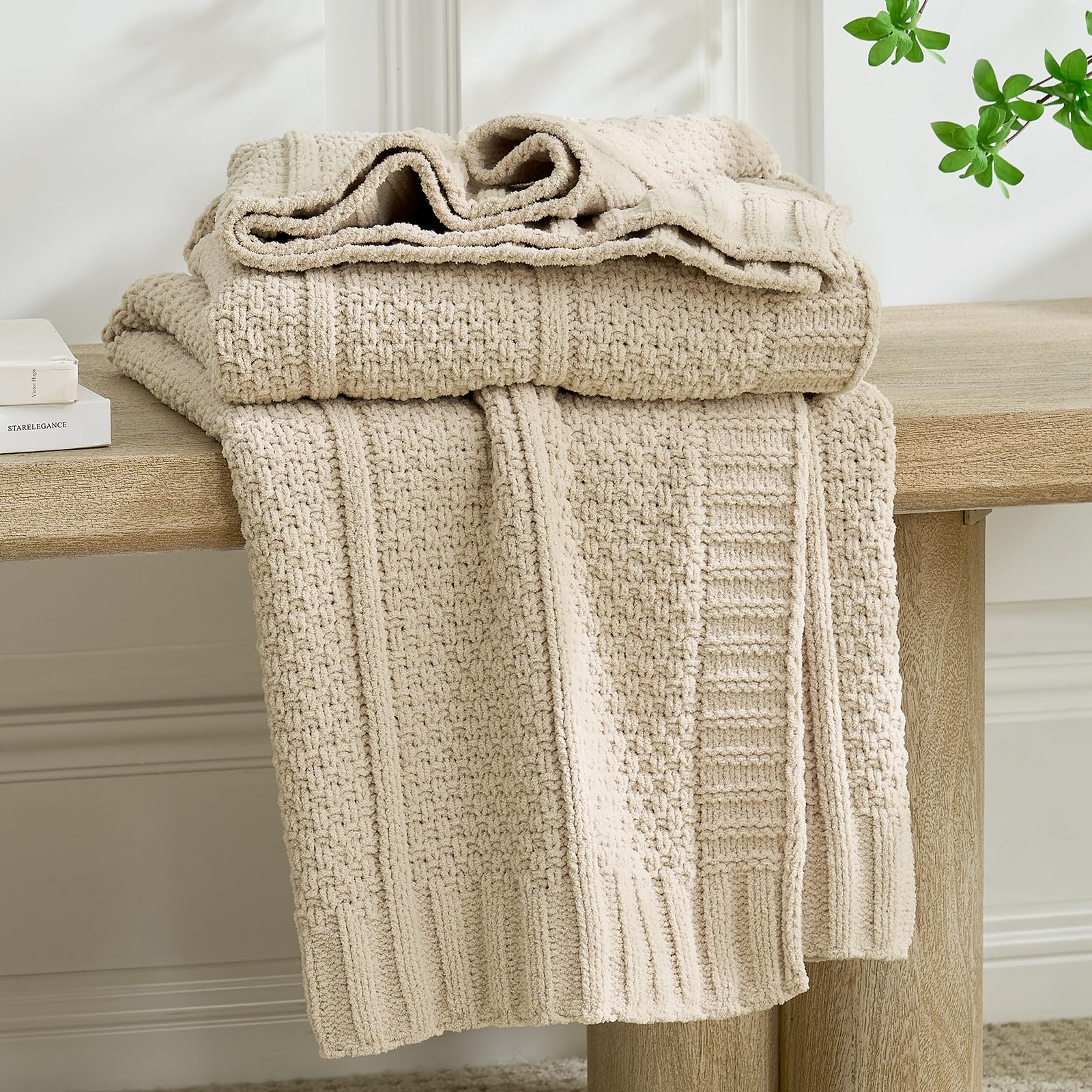 Amélie Home Premium Chenille Throw Blanket, Soft Cozy Moss Stitch Knit Blanket for Couch, Sofa, Chair, Home Decor, Cream White 50"x60"