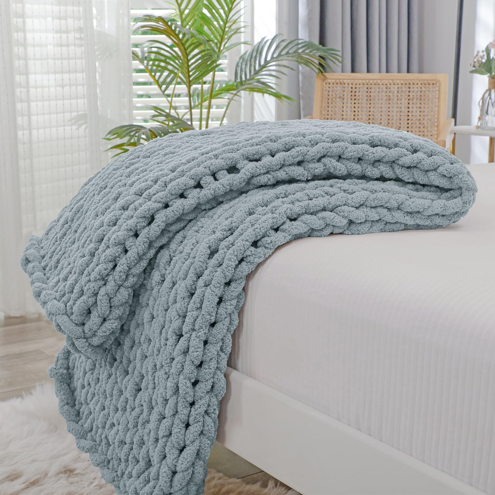 Bigacogo Chunky Knit Throw Blanket for Couch, 40x60 inches, 100% Hand Knitted with Thick Jumbo Chenille Yarn, Cozy Soft Large Rope Knot Cable Crochet Blankets for Sofa Bed Living Room, Beige