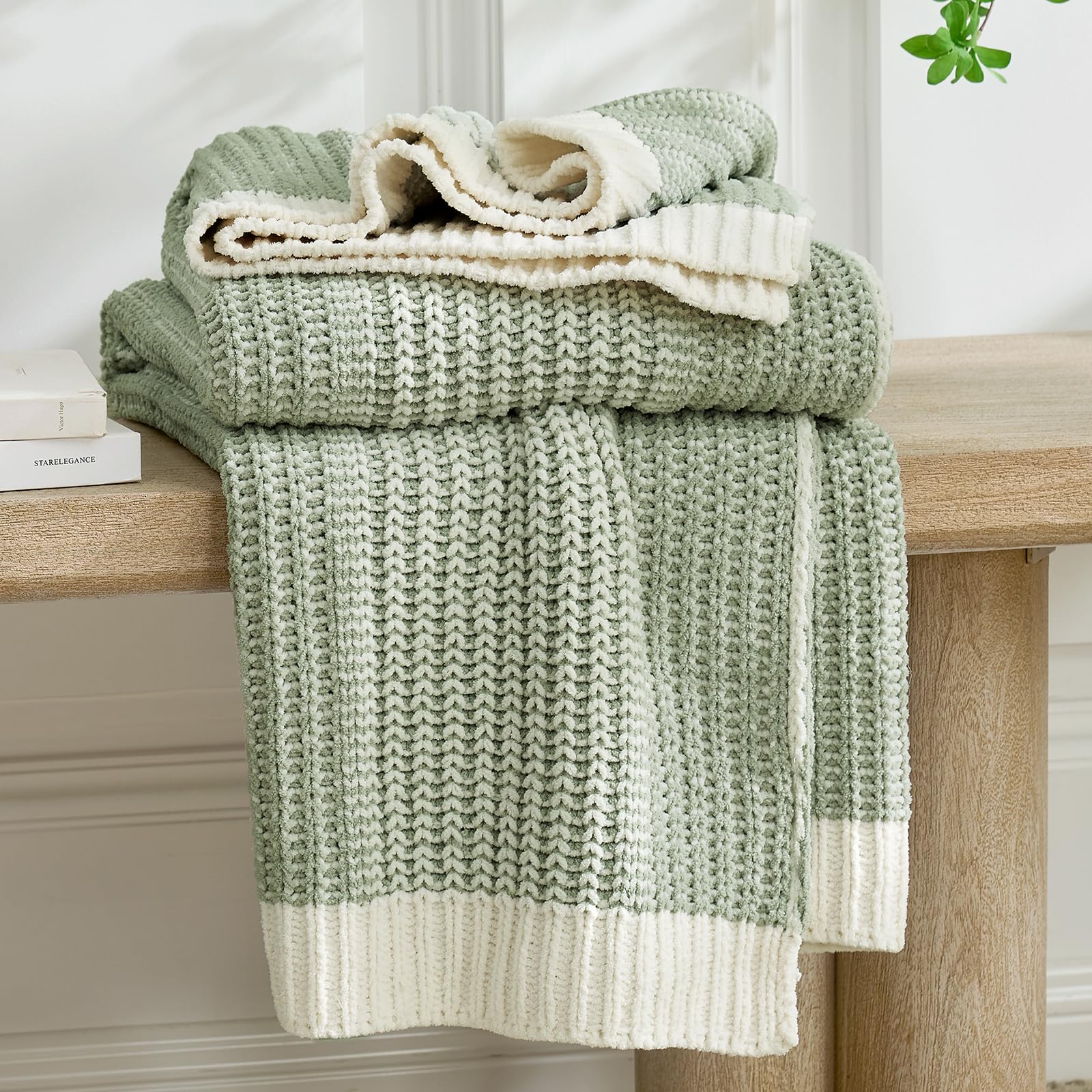 Amélie Home Premium Chenille Throw Blanket, Soft Cozy Moss Stitch Knit Blanket for Couch, Sofa, Chair, Home Decor, Cream White 50"x60"