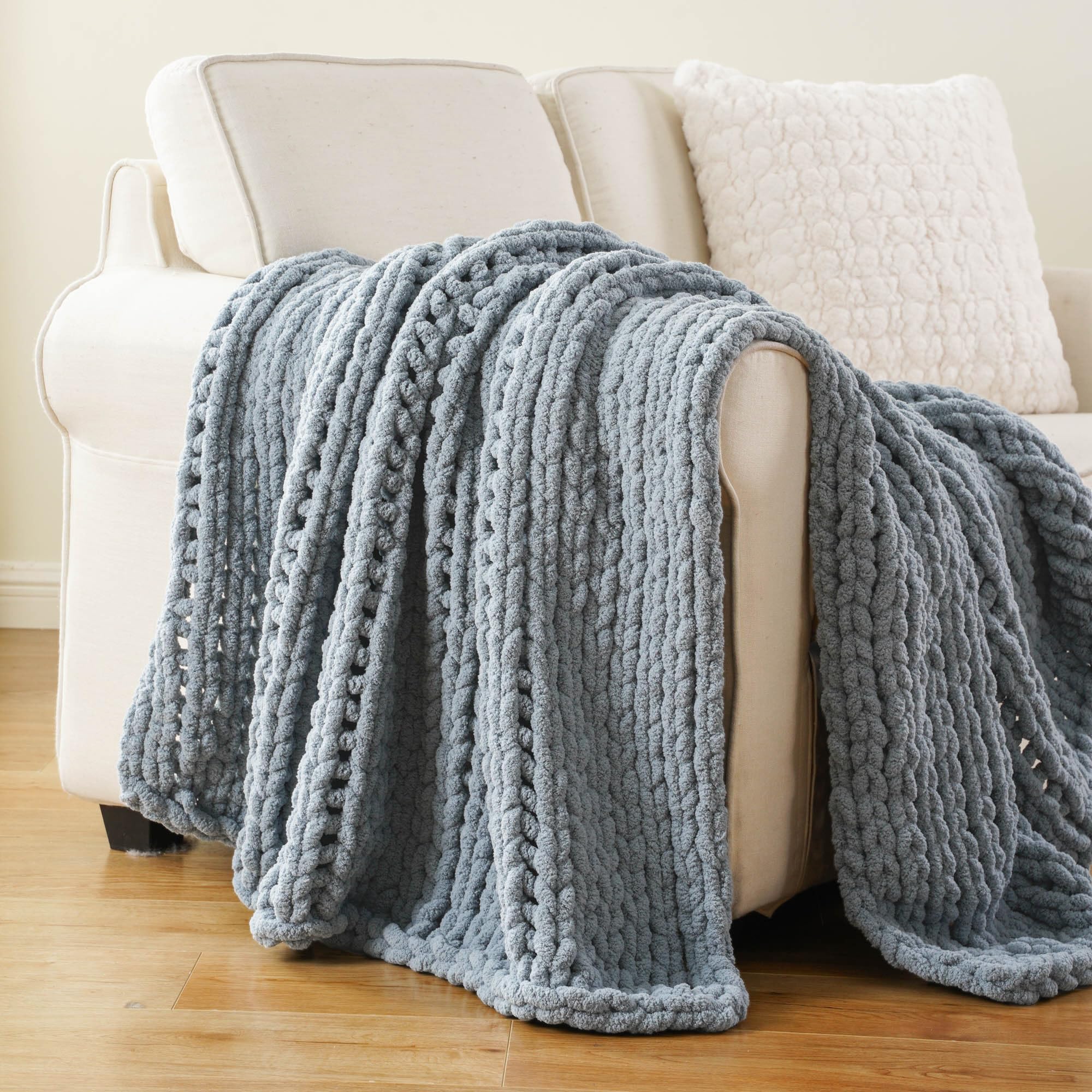 Battilo Brown Chunky Knit Throw Blanket, Soft and Thick Chenille Throw Blanket, 50"x60" Handmade Cable Knit Crochet Blanket, Knot Throw Blankets for Couch Sofa Bed Home Decor (Brown, 50"x60")