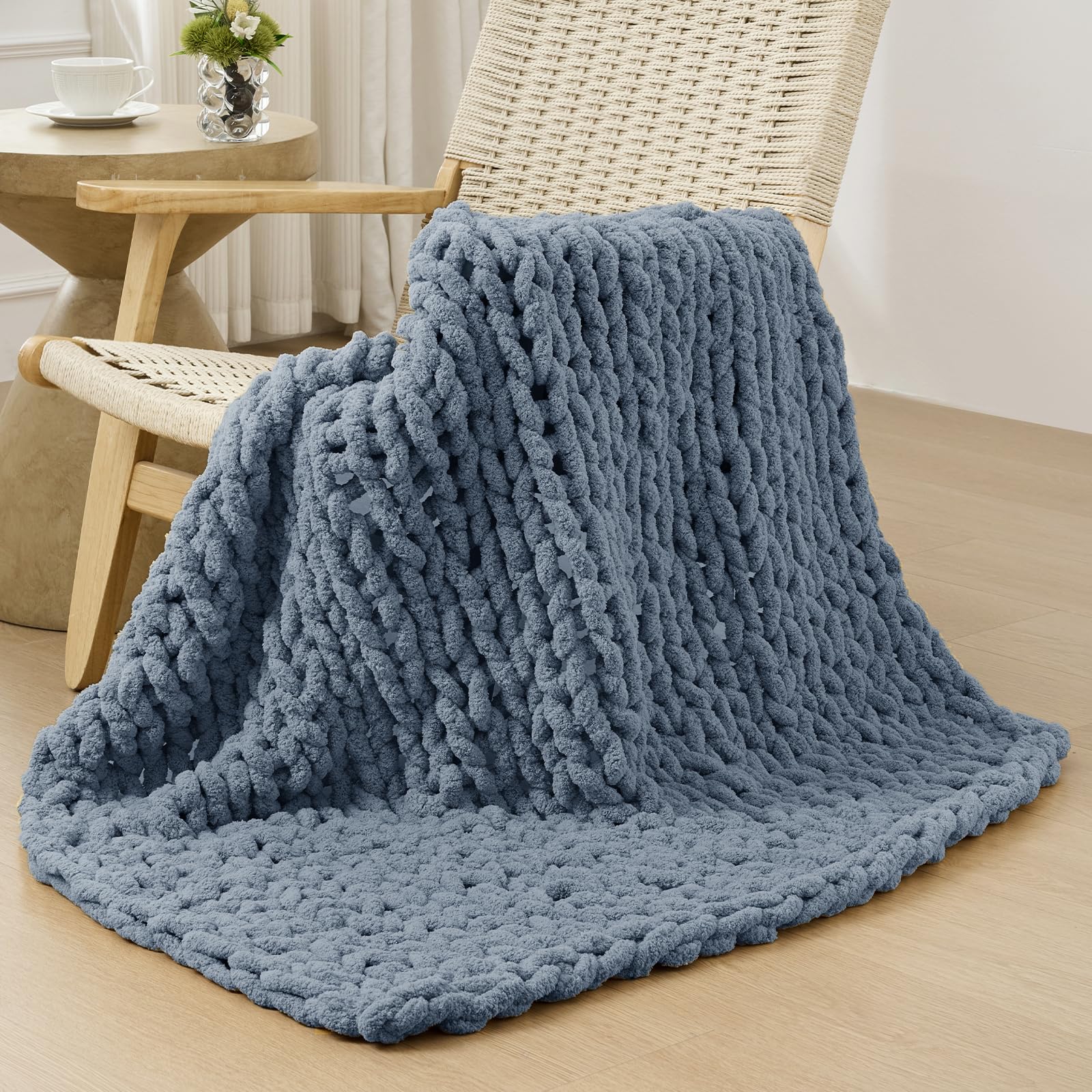Bigacogo Chunky Knit Throw Blanket for Couch, 40x60 inches, 100% Hand Knitted with Thick Jumbo Chenille Yarn, Cozy Soft Large Rope Knot Cable Crochet Blankets for Sofa Bed Living Room, Beige