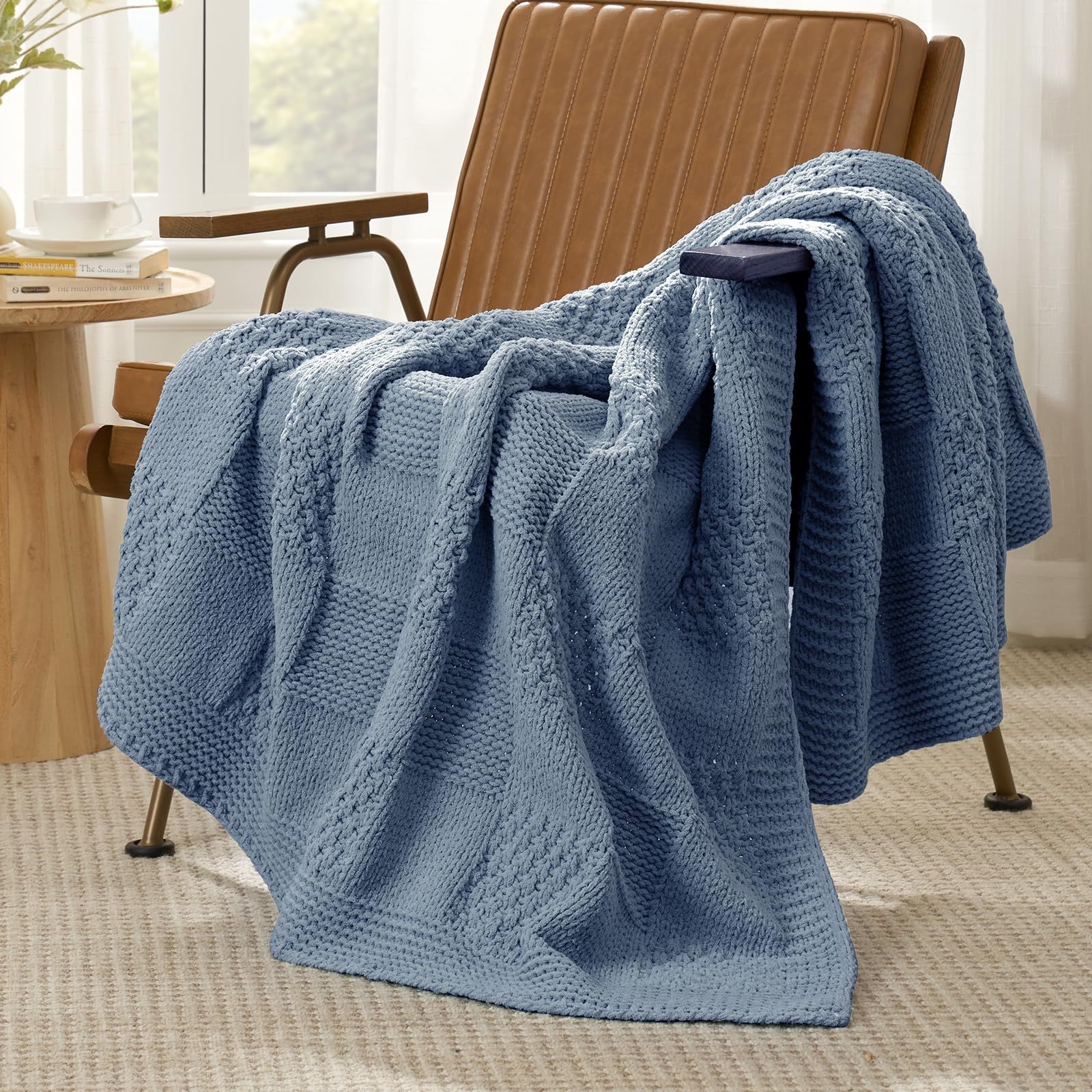 Amélie Home Knit Throw Blanket, Soft Chenille Cozy Breathable Dual Tone Checkered Chunky Decorative Blanket for Couch, Bed & Sofa, French-Inspired Lightweight Warm Gift for Women, Beige, 50"x60"