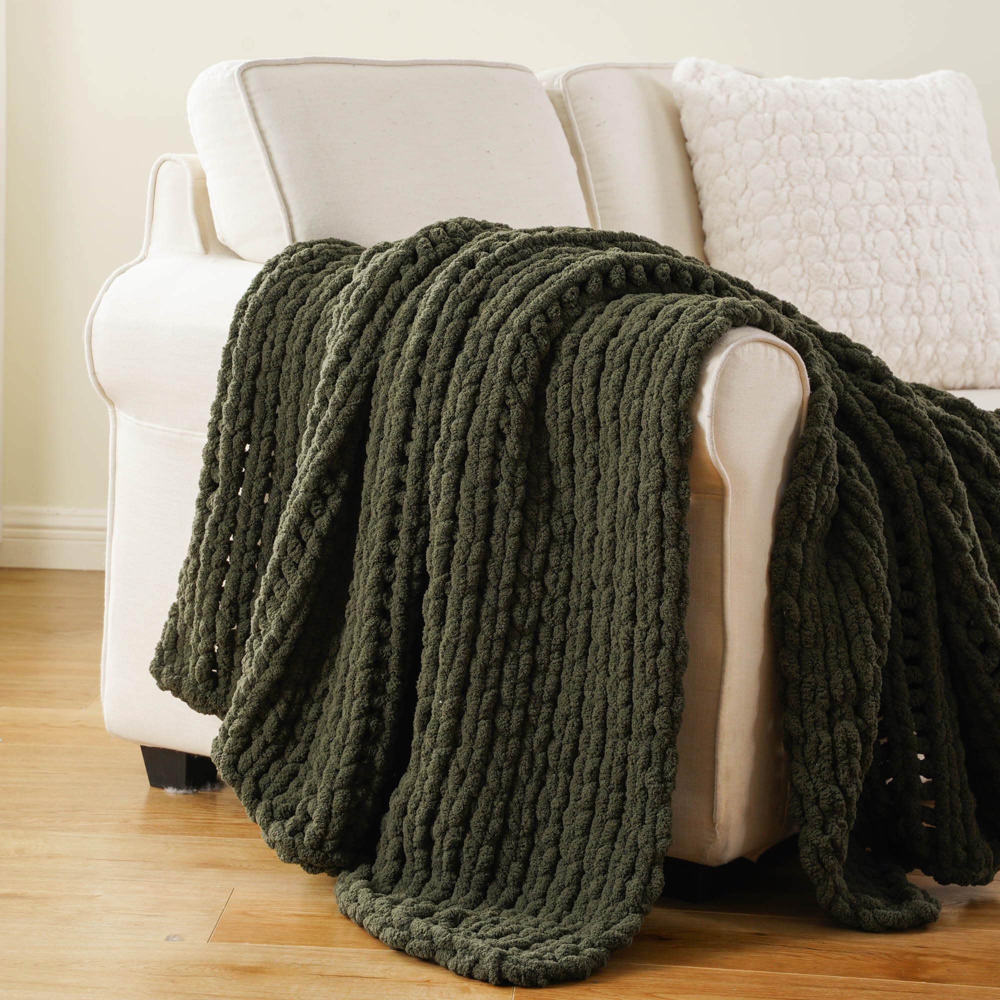 Battilo Brown Chunky Knit Throw Blanket, Soft and Thick Chenille Throw Blanket, 50"x60" Handmade Cable Knit Crochet Blanket, Knot Throw Blankets for Couch Sofa Bed Home Decor (Brown, 50"x60")