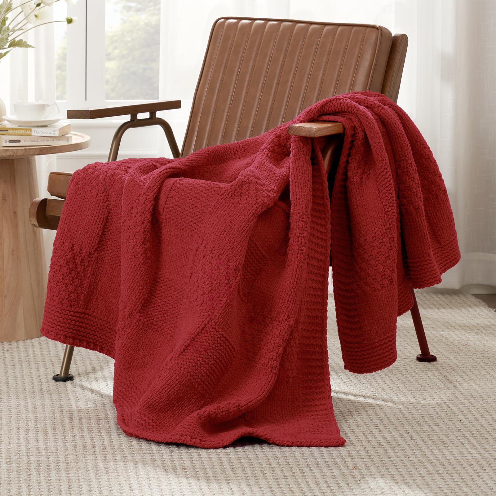 Amélie Home Knit Throw Blanket, Soft Chenille Cozy Breathable Dual Tone Checkered Chunky Decorative Blanket for Couch, Bed & Sofa, French-Inspired Lightweight Warm Gift for Women, Beige, 50"x60"