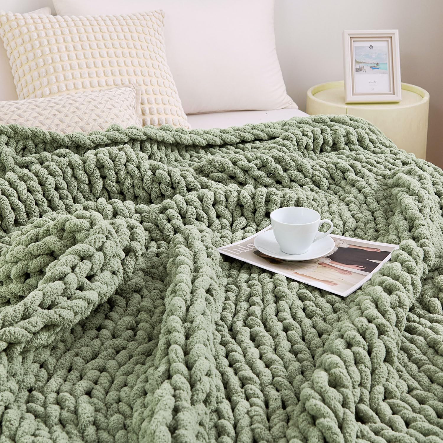 51"×63" Ivory Hand Knit Chenille Chunky Knit Throw Blanket for Sofa Decor