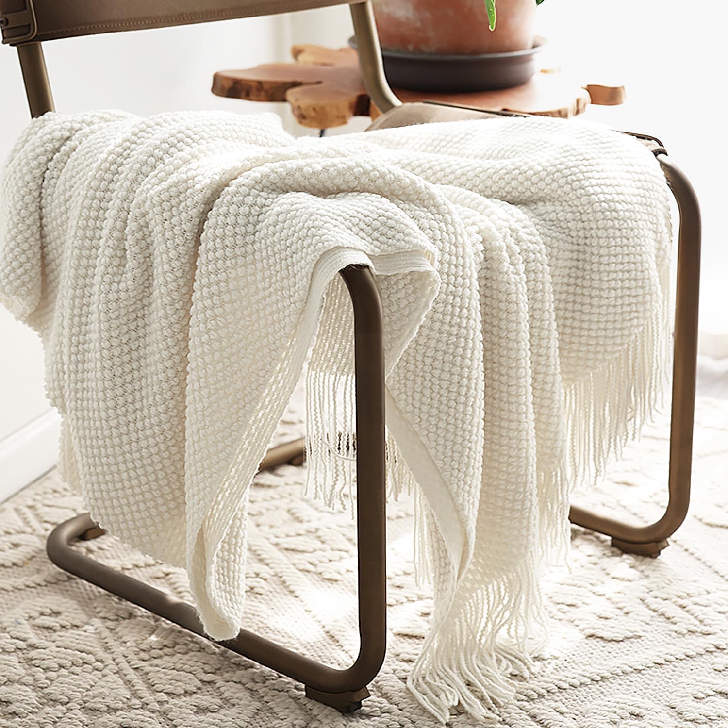 LOMAO Knitted Throw Blanket with Tassels Bubble Textured Lightweight Throws for Couch Cover Home Decor (Cream, 60x80)