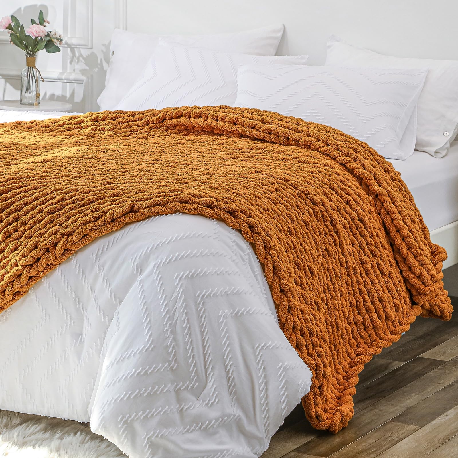 Bigacogo Chunky Knit Throw Blanket for Couch, 40x60 inches, 100% Hand Knitted with Thick Jumbo Chenille Yarn, Cozy Soft Large Rope Knot Cable Crochet Blankets for Sofa Bed Living Room, Beige