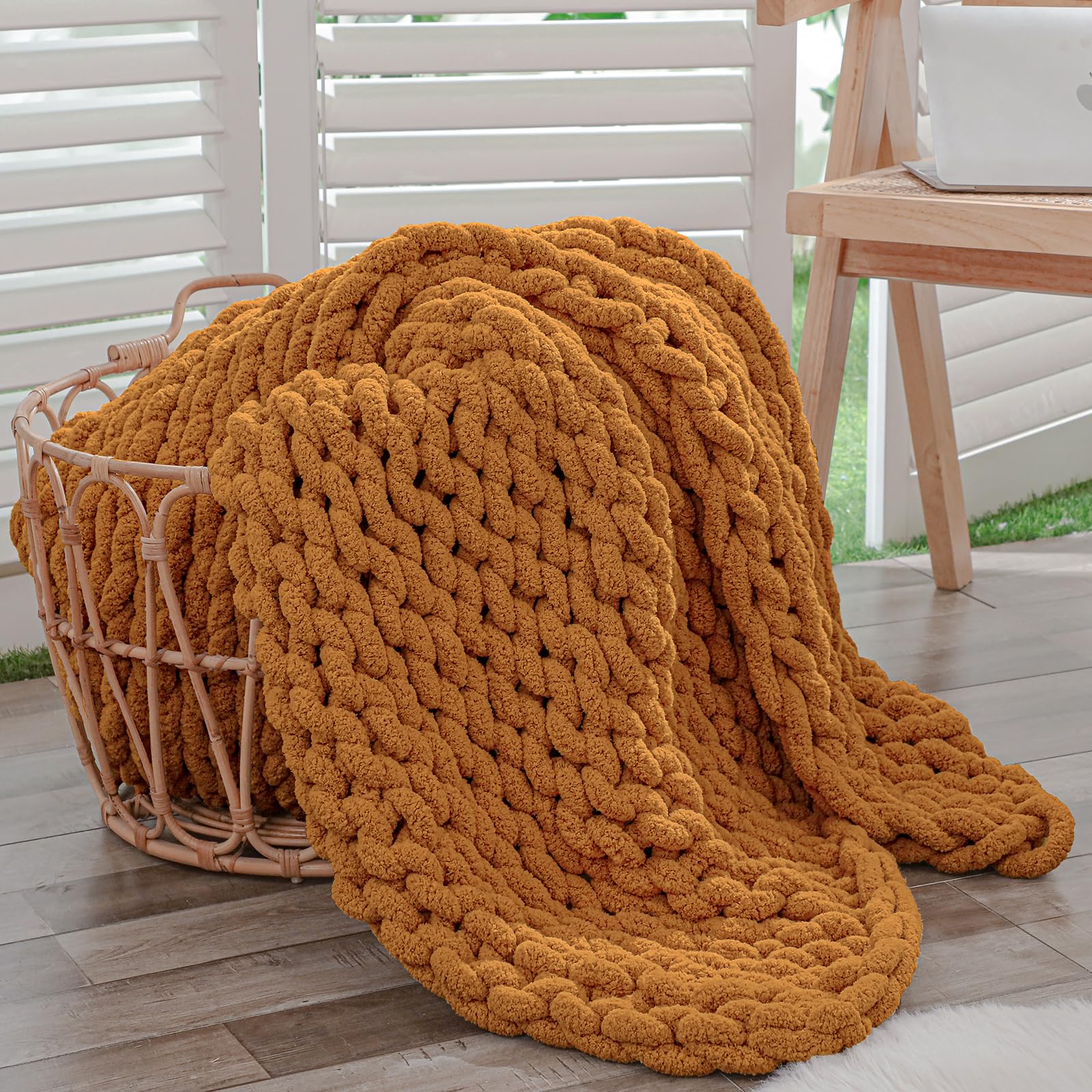 Bigacogo Chunky Knit Throw Blanket for Couch, 40x60 inches, 100% Hand Knitted with Thick Jumbo Chenille Yarn, Cozy Soft Large Rope Knot Cable Crochet Blankets for Sofa Bed Living Room, Beige