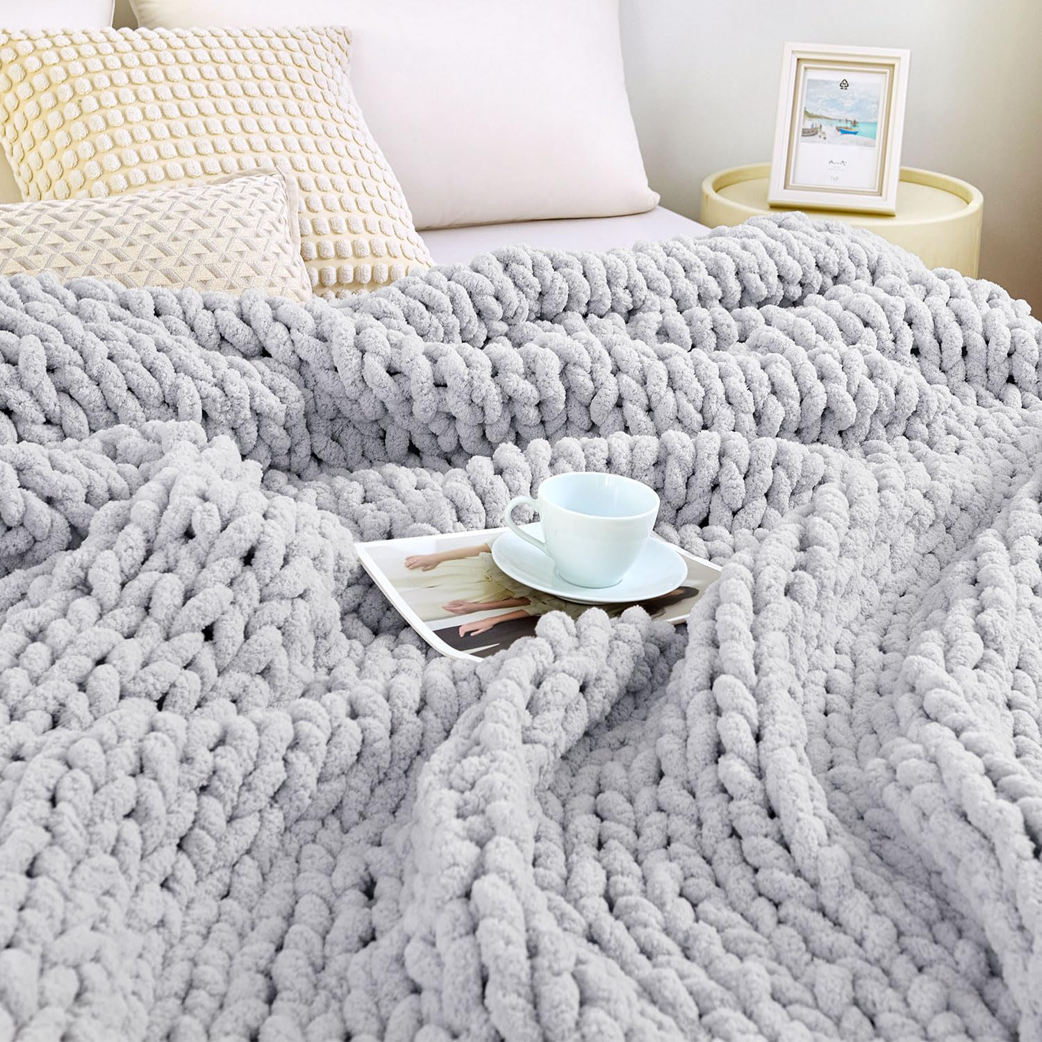 51"×63" Ivory Hand Knit Chenille Chunky Knit Throw Blanket for Sofa Decor