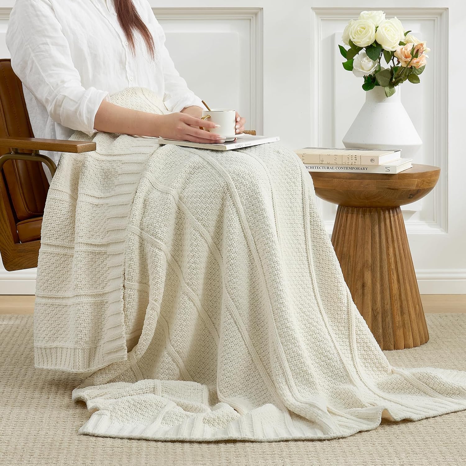 Amélie Home Premium Chenille Throw Blanket, Soft Cozy Moss Stitch Knit Blanket for Couch, Sofa, Chair, Home Decor, Cream White 50"x60"