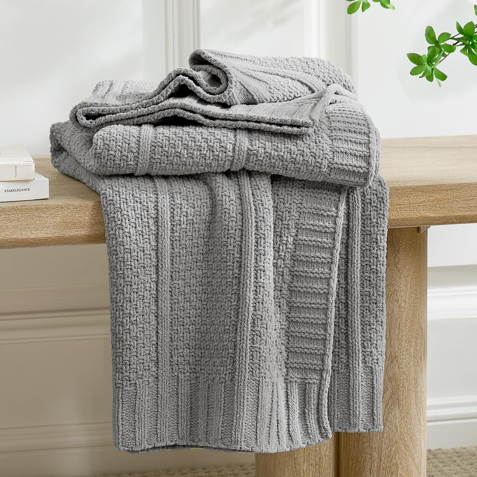 Amélie Home Premium Chenille Throw Blanket, Soft Cozy Moss Stitch Knit Blanket for Couch, Sofa, Chair, Home Decor, Cream White 50"x60"