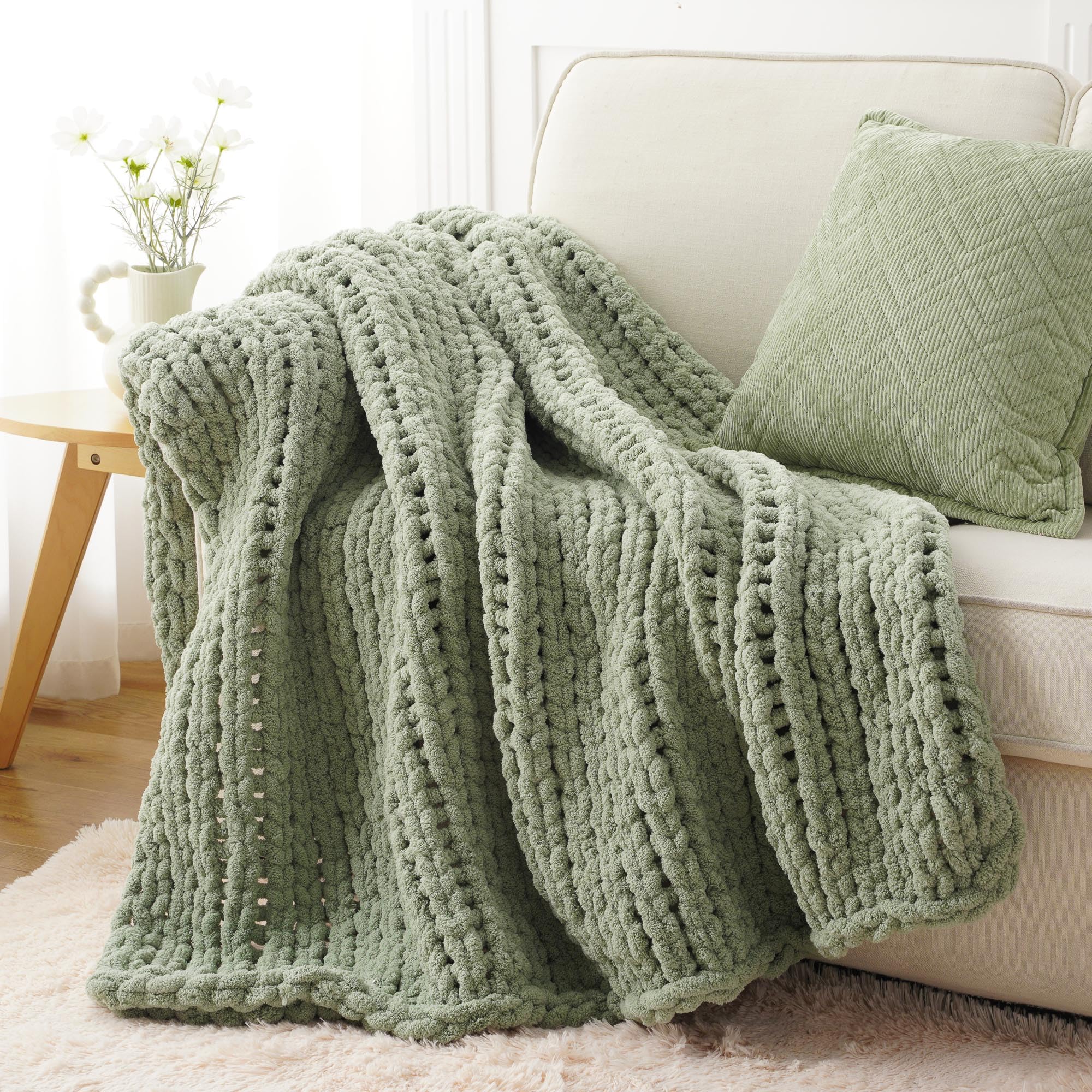Battilo Brown Chunky Knit Throw Blanket, Soft and Thick Chenille Throw Blanket, 50"x60" Handmade Cable Knit Crochet Blanket, Knot Throw Blankets for Couch Sofa Bed Home Decor (Brown, 50"x60")